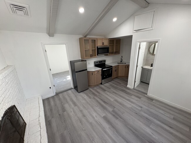 Building Photo - 3 William St