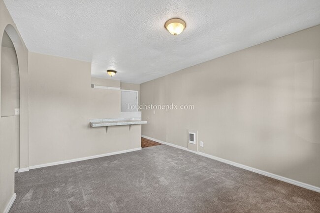 Building Photo - *$700 OFF SECOND MONTHS RENT* Brentwood-Da...