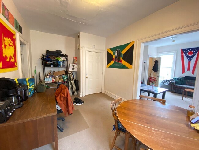 Building Photo - Neil Ave 1462-1464 HHR