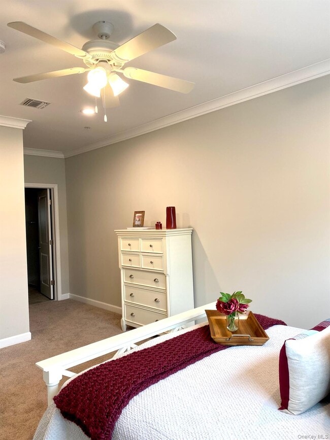 Building Photo - 495 Middle Country Rd