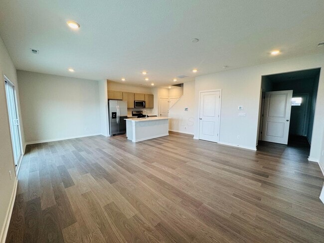 Building Photo - 6318 Marinelli Dr S