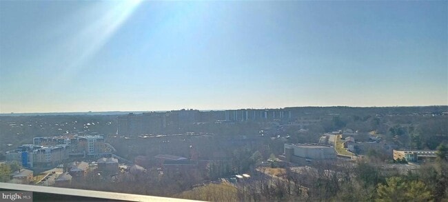 Building Photo - 3705 S George Mason Dr