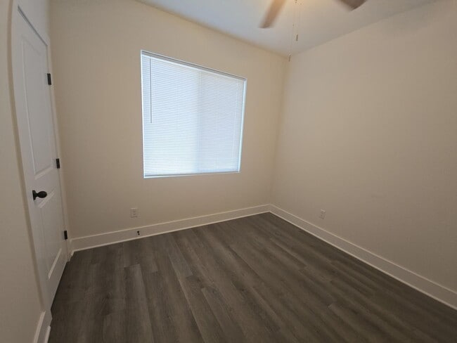 Building Photo - 3-bed, 2 bath Single Family Home for Rent!