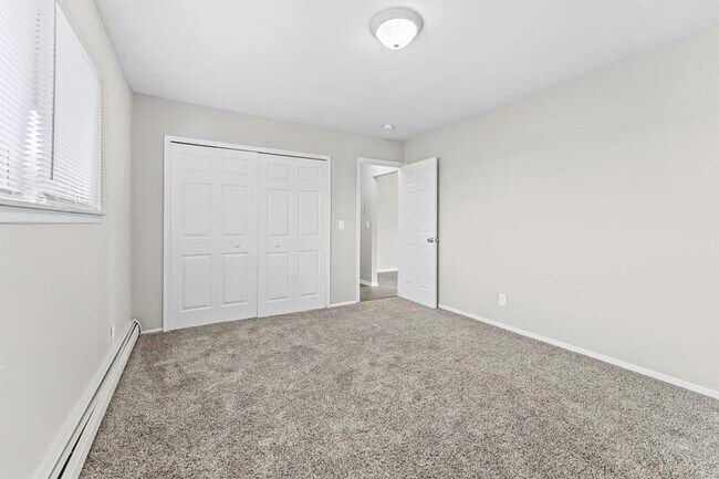 Building Photo - 4064 Columbus St