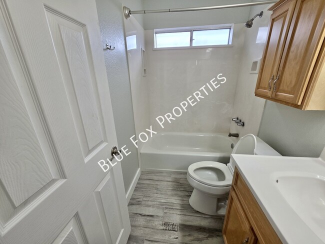 Building Photo - 8340 E Fond Du Lac Dr