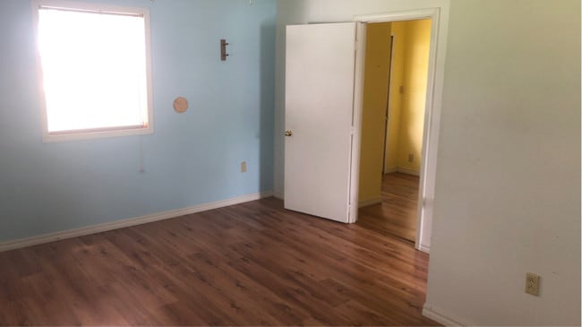 Building Photo - 12875 Galyean Rd