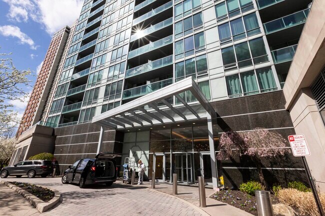 Building Photo - 20 Newport Pkwy