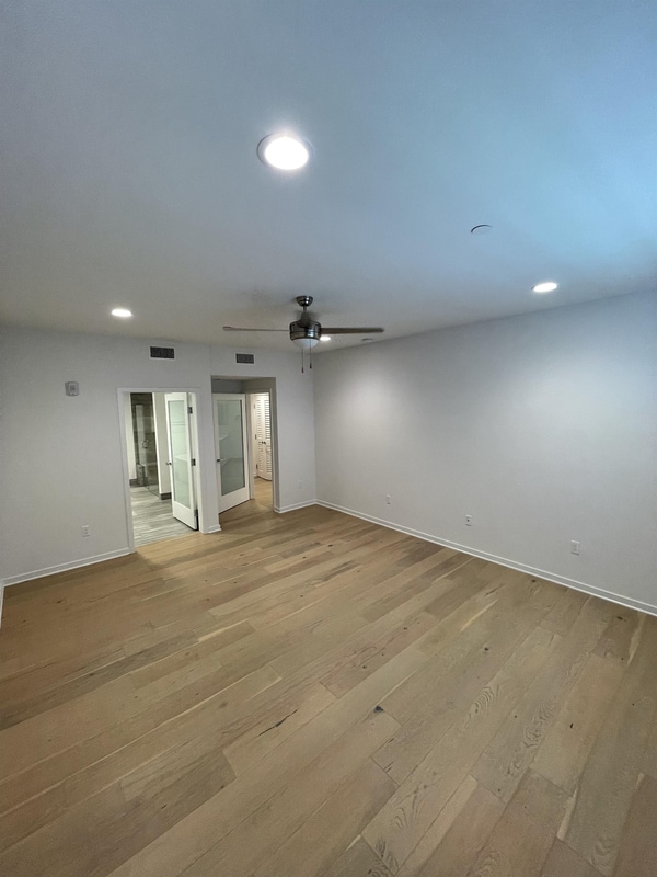 Building Photo - 4240 Laurel Canyon Blvd