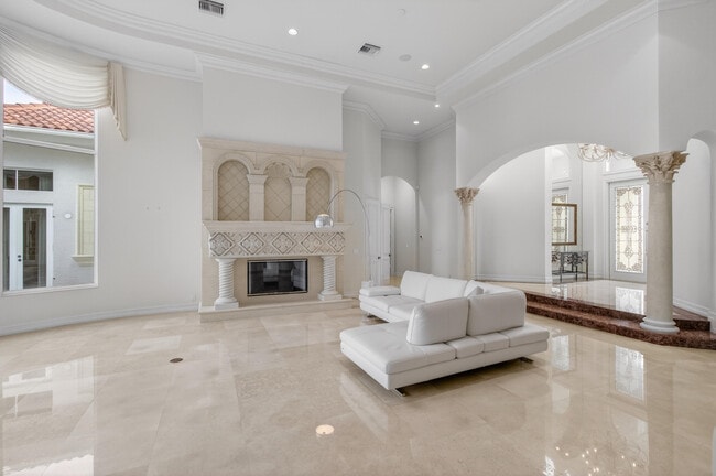 Building Photo - 331 Mizner Lake Estates Dr