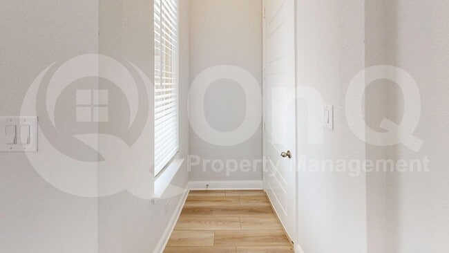 Building Photo - 7111 Daytona Mews