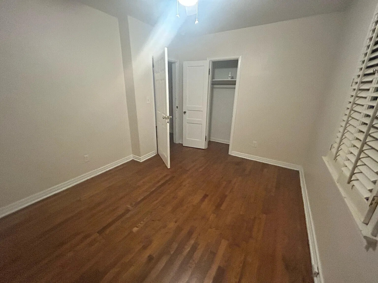 Building Photo - 2652 Merwyn Rd