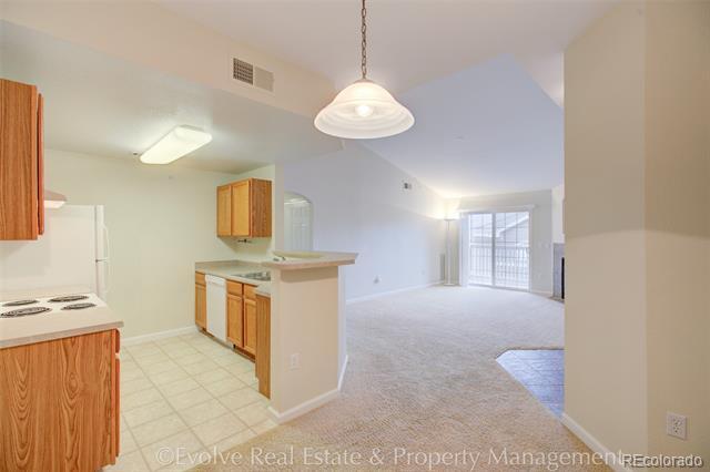 Building Photo - 7440 S Blackhawk St