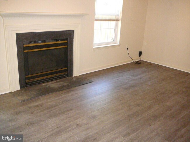 Building Photo - 406 Park Cove Dr