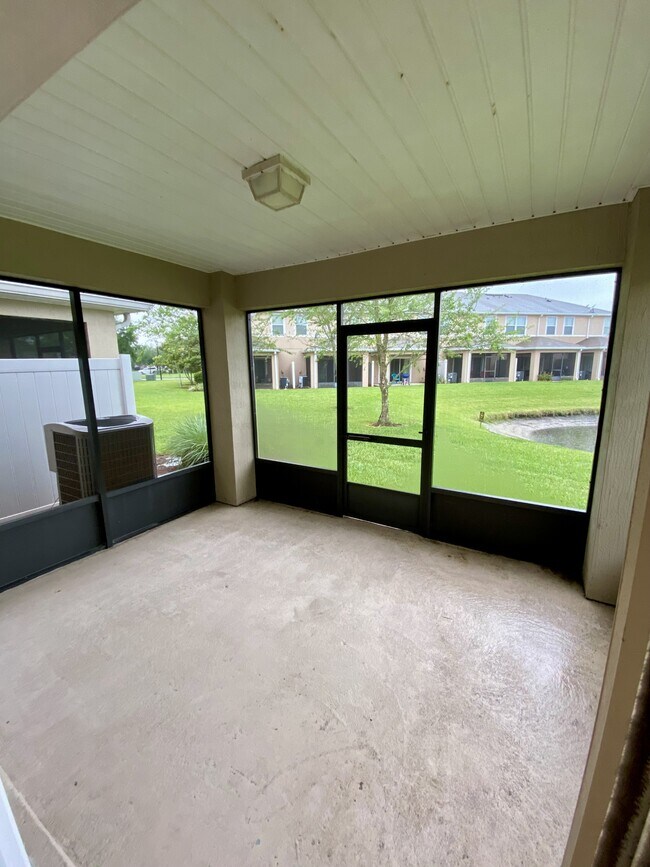 Building Photo - 12988 Spring Rain Rd