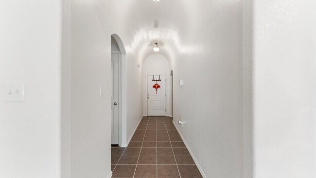 Building Photo - 4486 W Serviceberry Dr