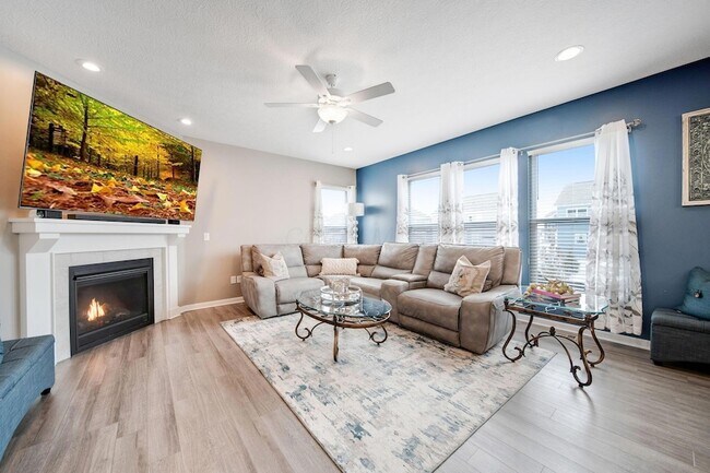 Building Photo - 7181 Fenwick St NW