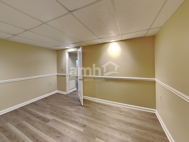 Building Photo - 3177 Bridle Run Dr