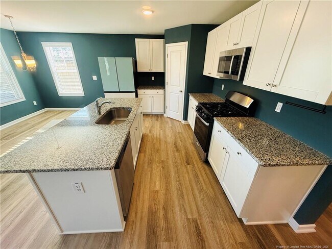 Building Photo - 4029 Racking Horse Rd