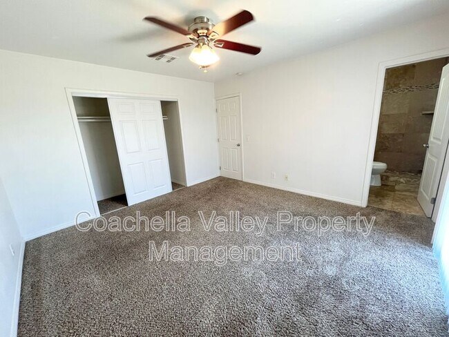 Building Photo - 11155 Pomelo Dr