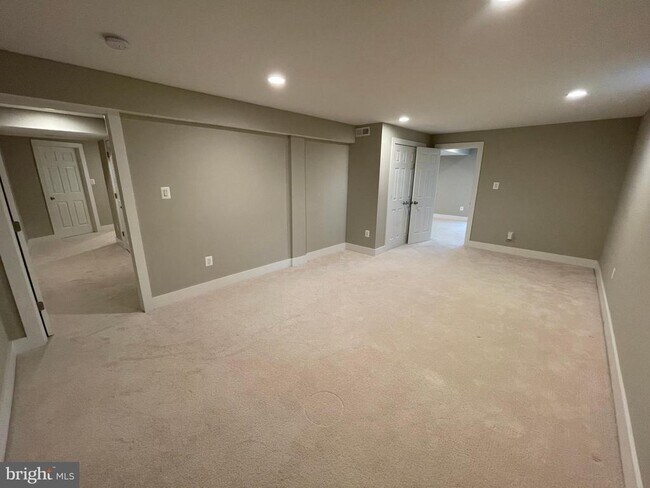 Building Photo - 3428 Reedy Dr