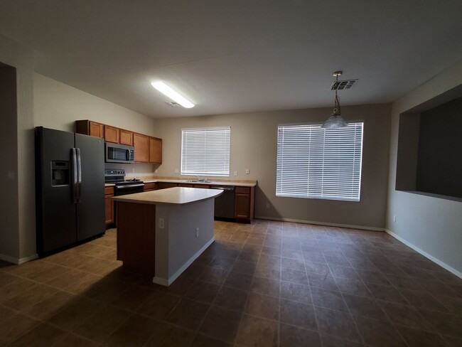 Building Photo - LAVEEN VILLAGE BEAUTIFUL 3 BEDROOMS PLUS D...