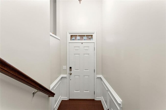 Building Photo - 4324 Laurel Creek Ct SE