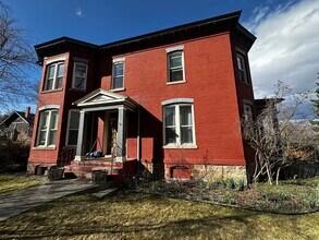 Building Photo - 428 Power St