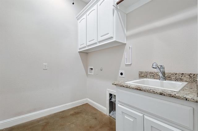 Building Photo - 1560 Karen Dr