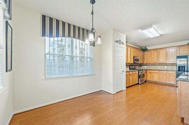 Building Photo - 8911 Cedar Mound Ln