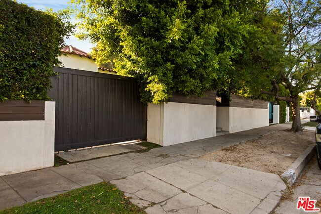 Building Photo - 0 N Edinburgh Ave