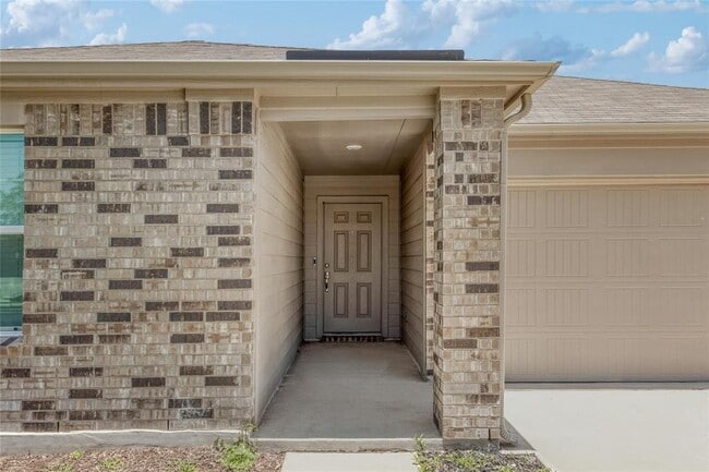 Building Photo - 421 Bluejack Wy