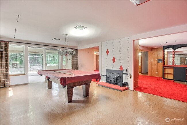 Lower Level - 3527 Shattuck Ave S