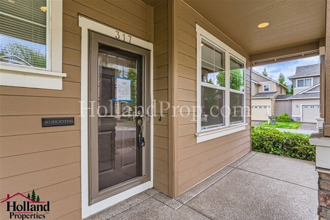 Building Photo - 317 NE 105th Ave