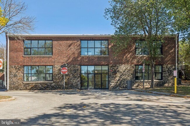 Building Photo - 36 N Narberth Ave