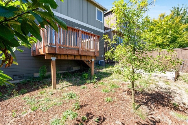 Building Photo - Spacious 4-bdrm/3-bath in North Bethany—Ga...
