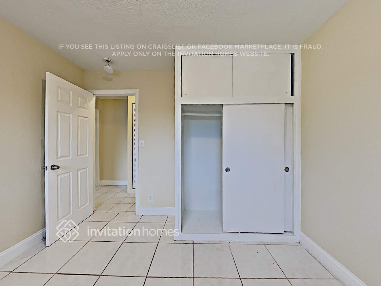 Building Photo - 854 W Jasmine Dr