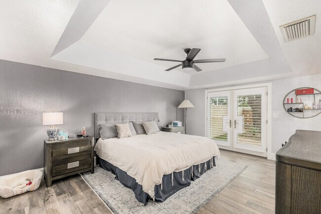 Building Photo - Total remodel in Santa Fe in McCormick Ranch