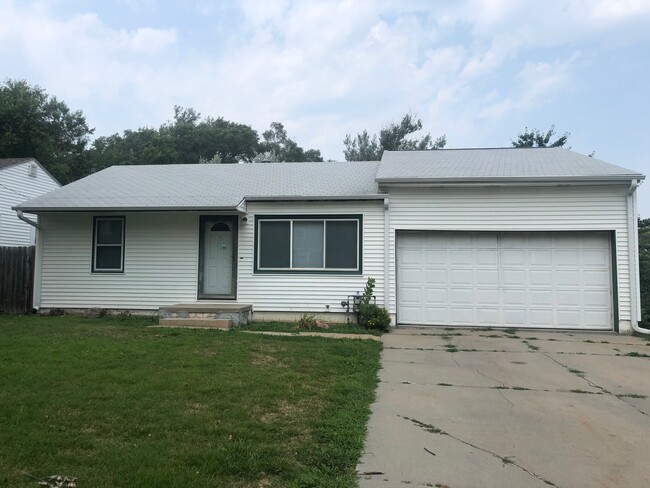 Primary Photo - 4026 Bauman Ave
