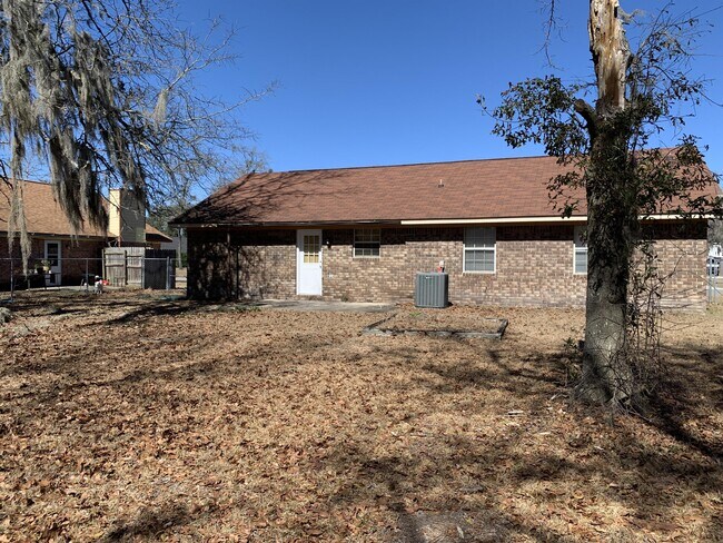 Building Photo - 1430 Paul Caswell Blvd