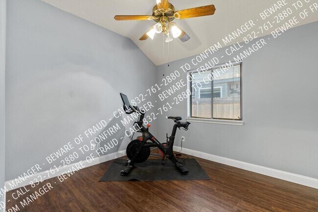 Building Photo - 3416 Aster Ln