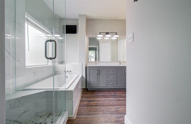 Building Photo - 6814 Summer Bridge Ln