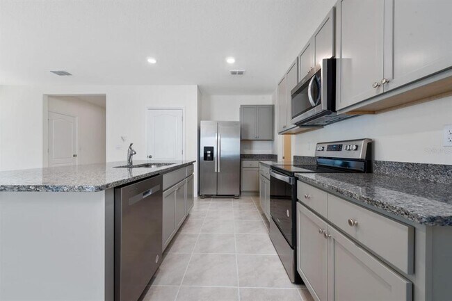 Building Photo - 1296 Cascades Ave