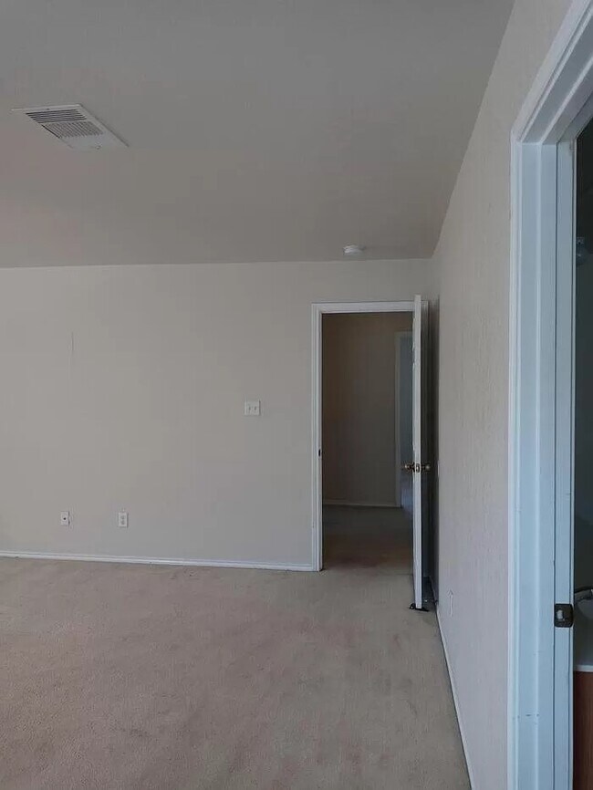 Building Photo - 11231 Sierra Trl