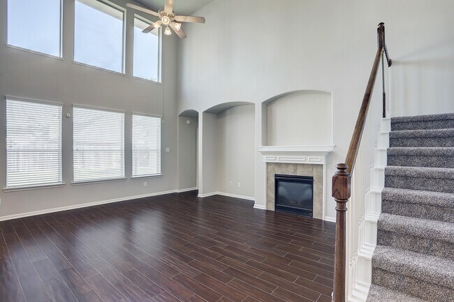 Building Photo - 12331 Crescent Mountain Ln