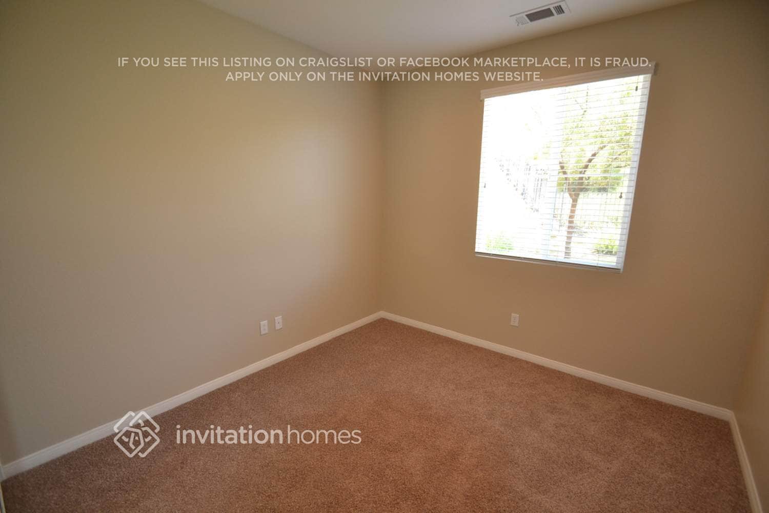 Building Photo - 28016 Linda Ln