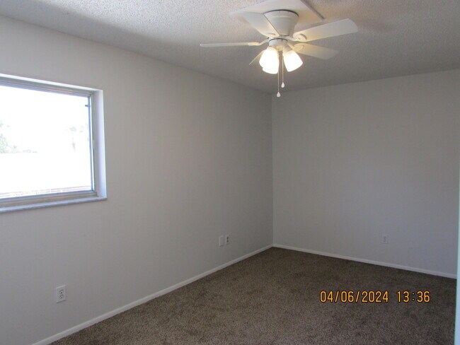 Building Photo - 1128 Mary Joye Ave