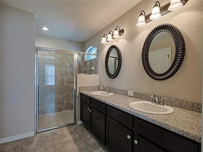 Building Photo - Private Screen in Pool Home 3/2 in Kingsland Country Estates