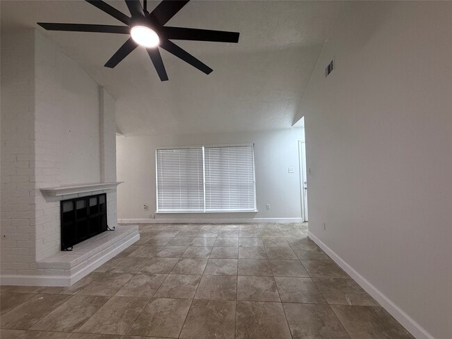 Building Photo - 1418 Silver Morning Dr