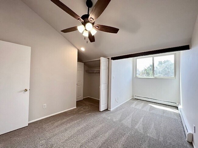 Building Photo - 3 Bed/1.5 Bath Quail Creek Condo