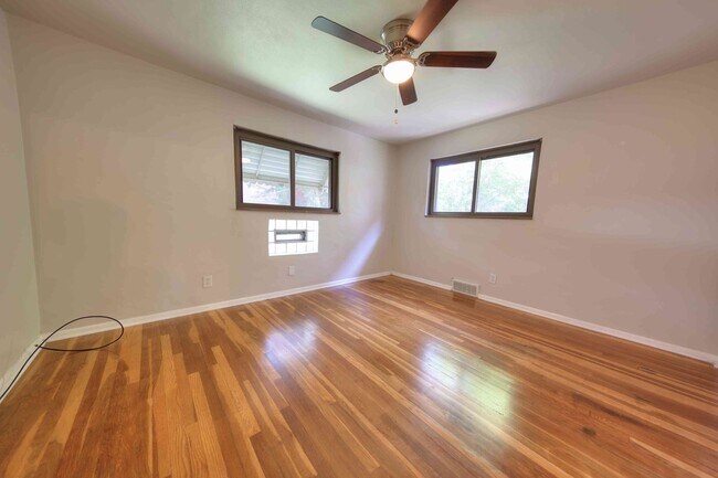 Building Photo - 5217 S Grand Blvd